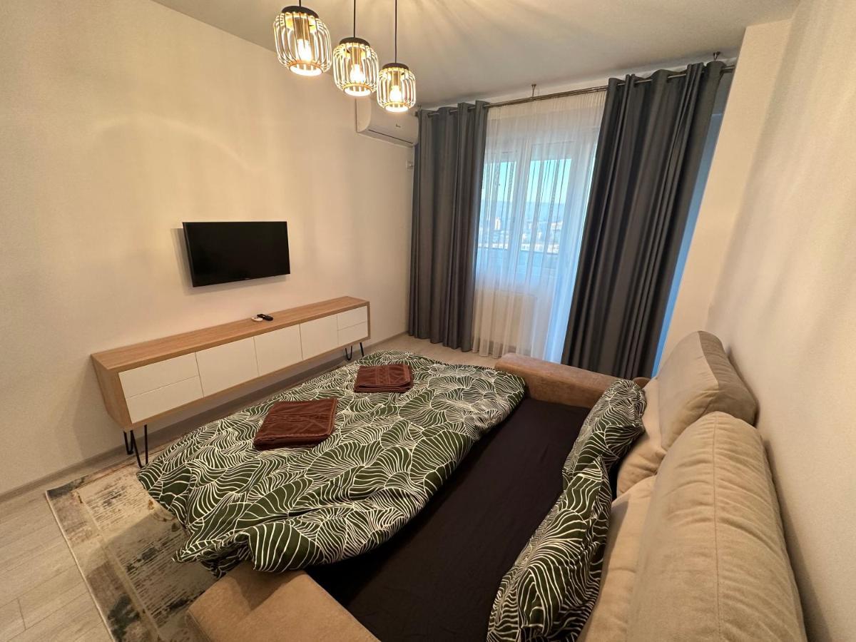 Daybreak Mood / A Fancy Place Apartment Яш Екстериор снимка