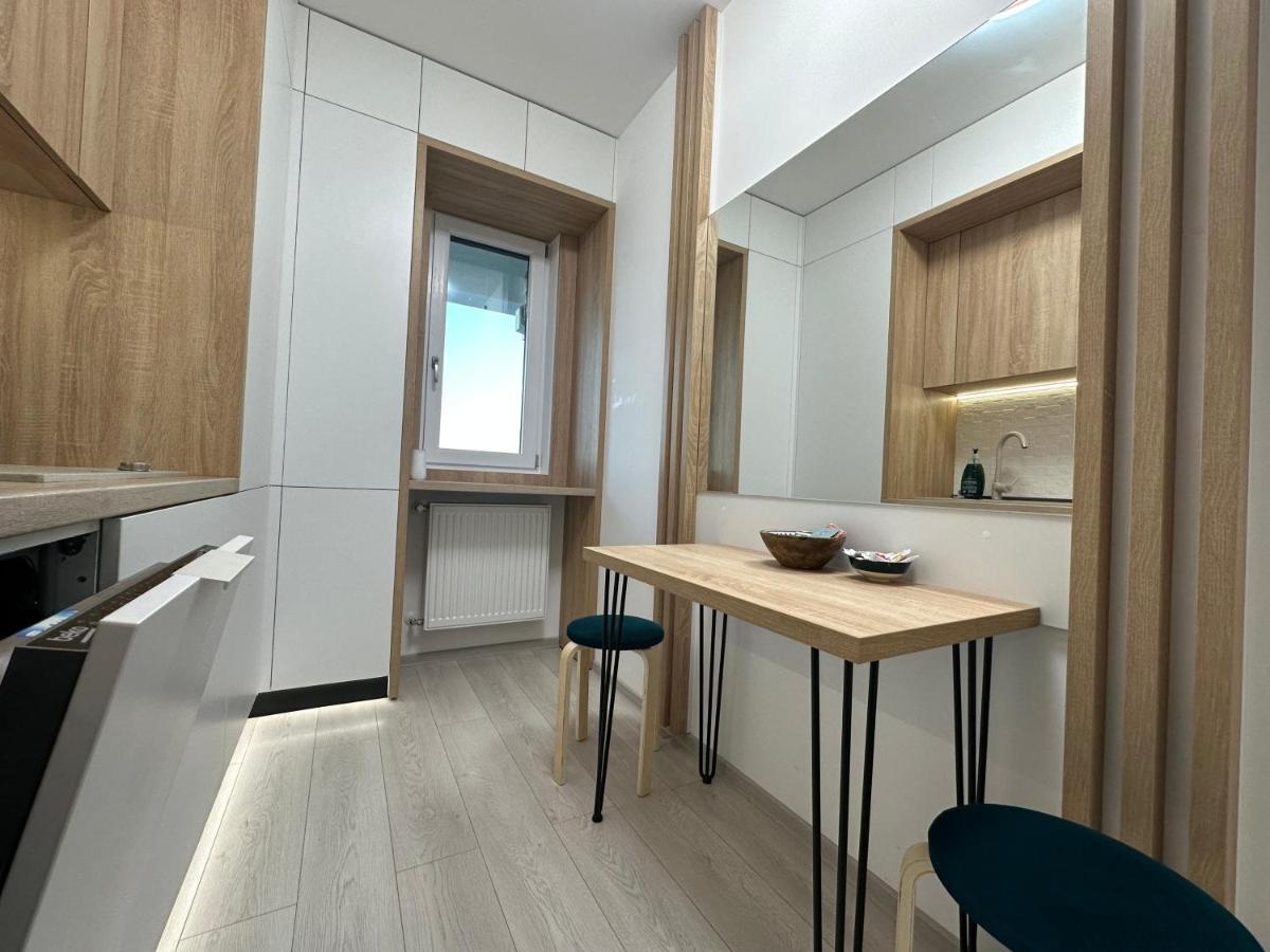 Daybreak Mood / A Fancy Place Apartment Яш Екстериор снимка