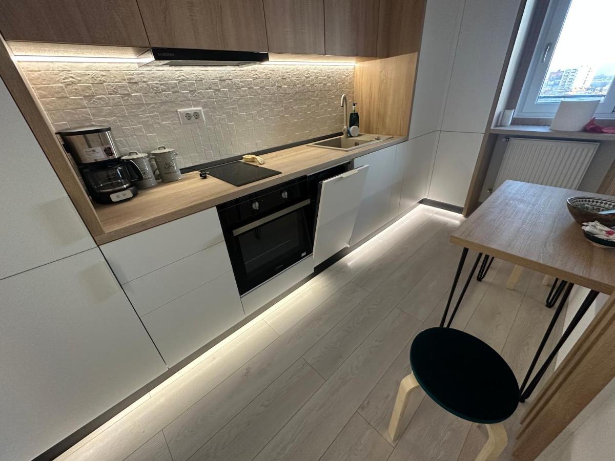 Daybreak Mood / A Fancy Place Apartment Яш Екстериор снимка